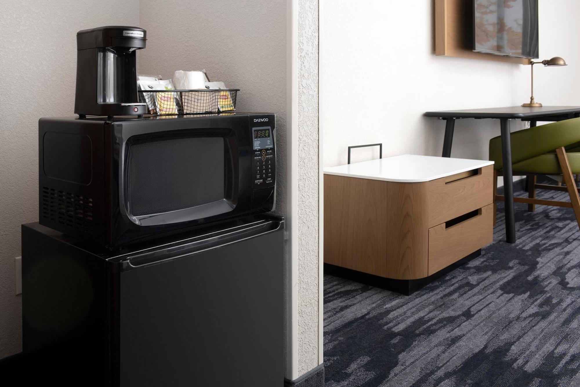 Fairfield Inn & Suites By Marriott Alexandria West/Mark Center Buitenkant foto