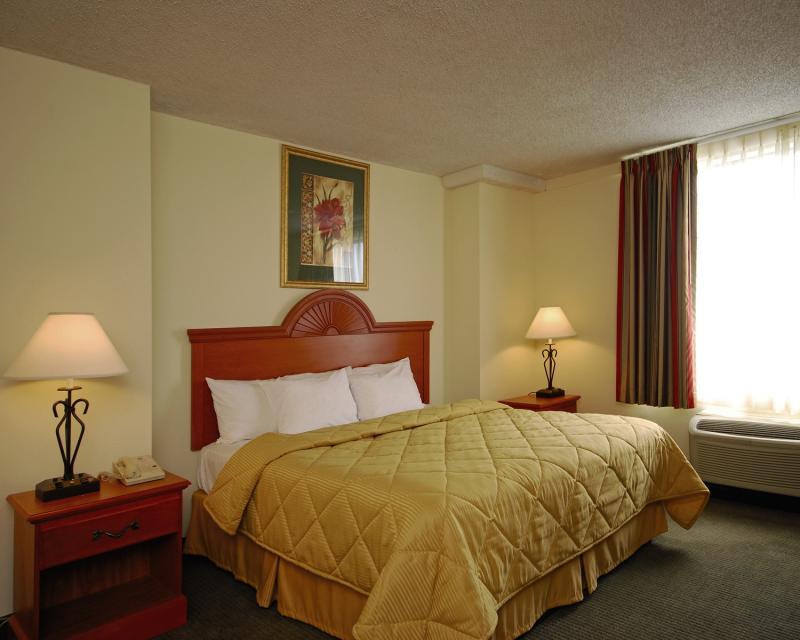 Fairfield Inn & Suites By Marriott Alexandria West/Mark Center Buitenkant foto