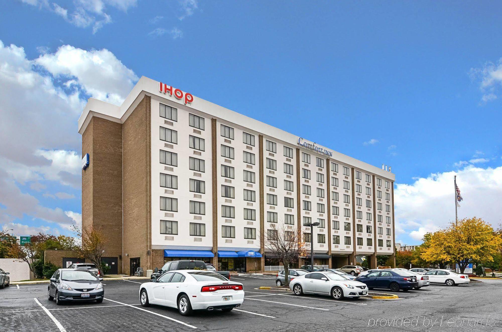 Fairfield Inn & Suites By Marriott Alexandria West/Mark Center Buitenkant foto