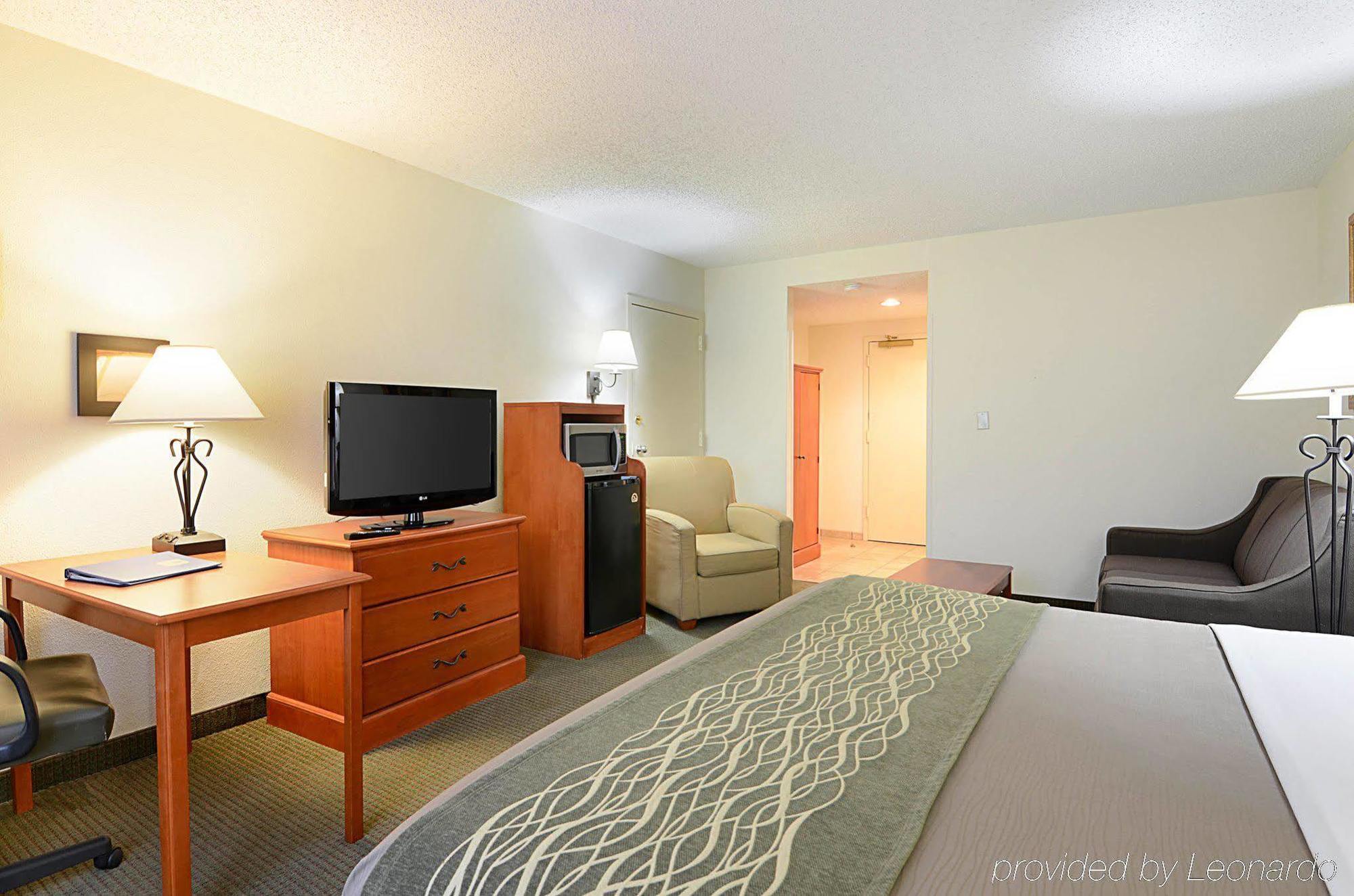 Fairfield Inn & Suites By Marriott Alexandria West/Mark Center Buitenkant foto