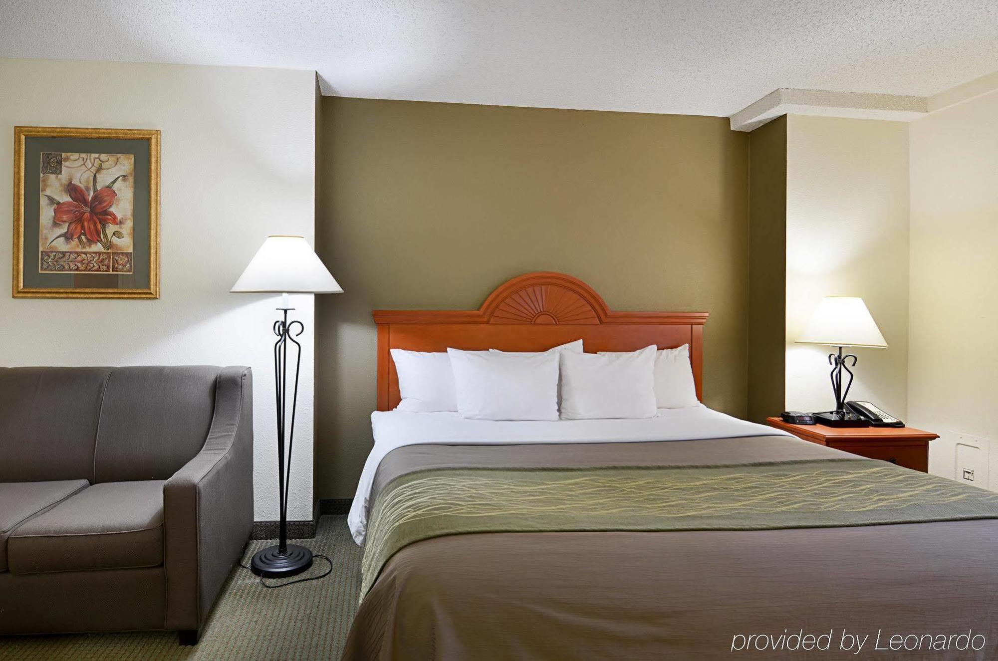 Fairfield Inn & Suites By Marriott Alexandria West/Mark Center Buitenkant foto