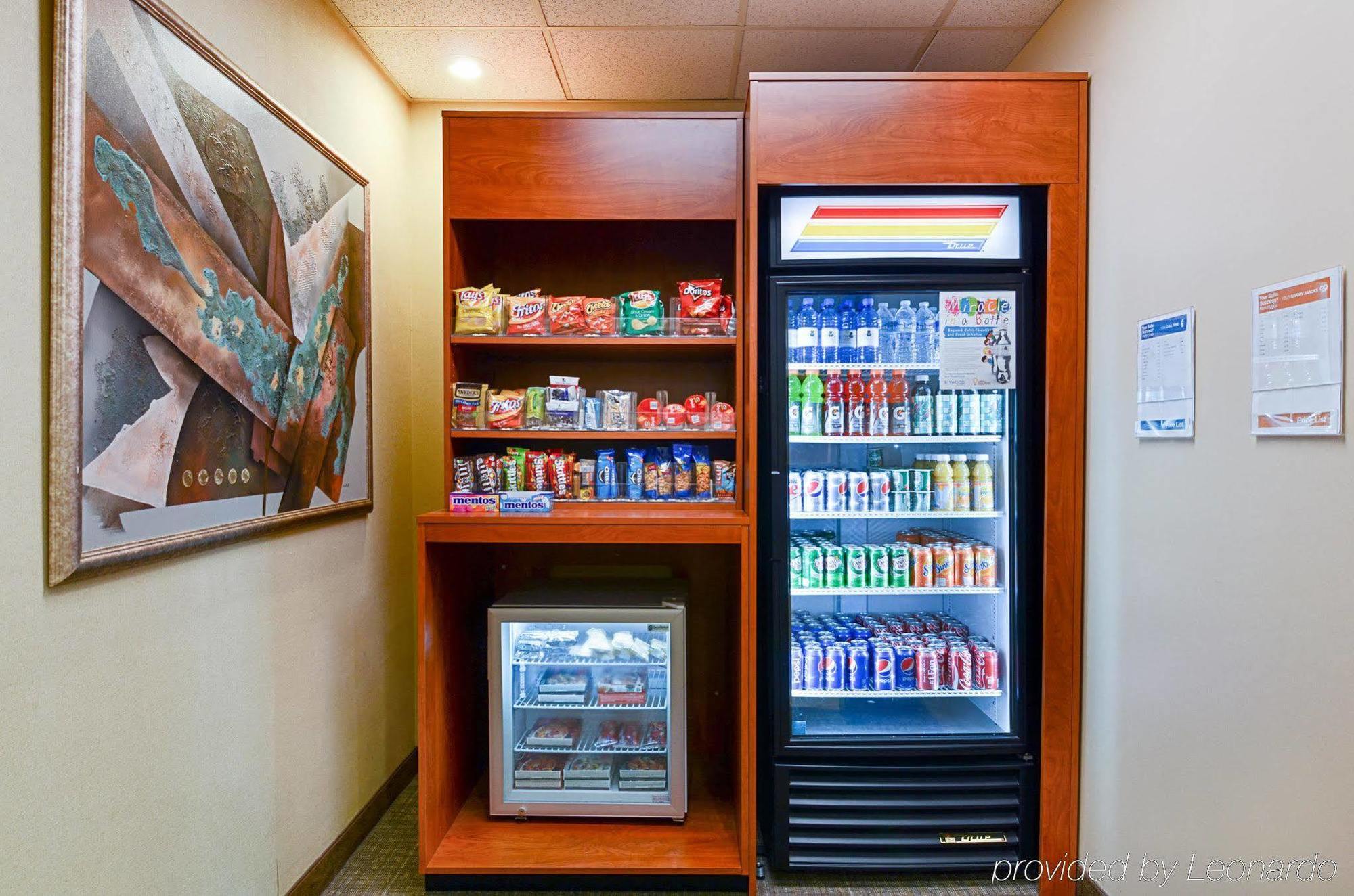 Fairfield Inn & Suites By Marriott Alexandria West/Mark Center Buitenkant foto