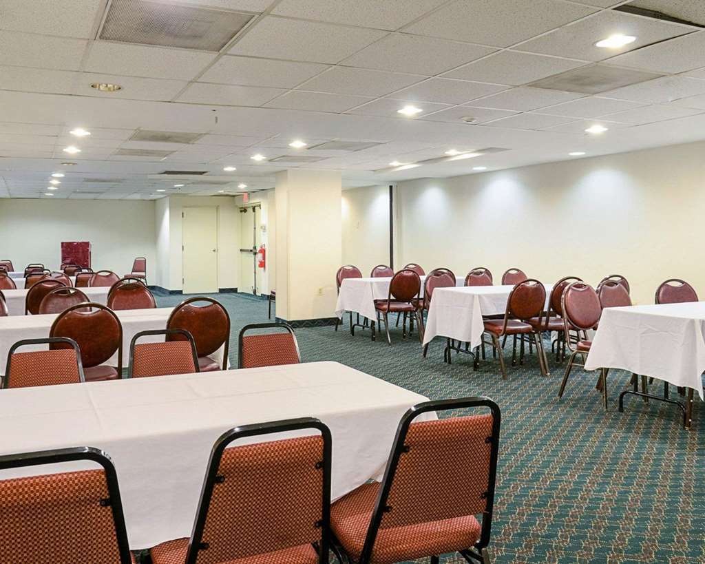 Fairfield Inn & Suites By Marriott Alexandria West/Mark Center Buitenkant foto